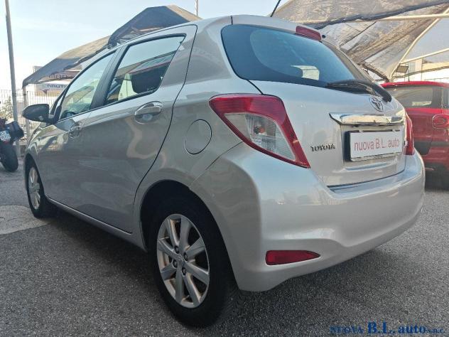 TOYOTA - Yaris 5p 1.4 d-4d Active - Foto 4