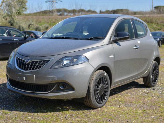 Lancia Ypsilon 1.0 FireFly 5 porte S&S Hybrid Silver - Foto 2