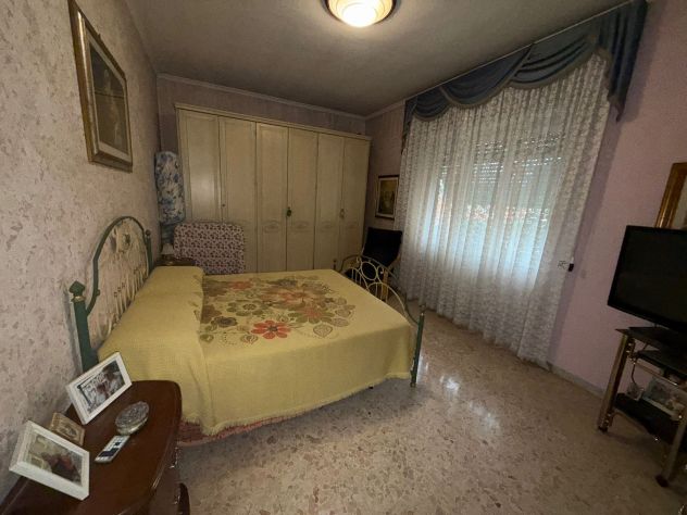TUSCOLANA - VIA PAPIRIA BILOCALE DI 100 MQ. - Foto 4