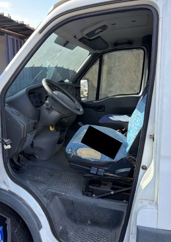 VENDITA AUTOVEICOLO PER USO SPECIALE IVECO 35/S - Foto 2