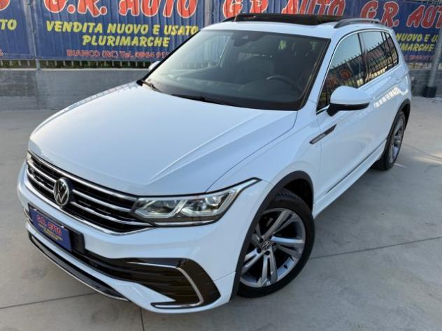 VOLKSWAGEN Tiguan 2.0 TDI R-Line TETTO APRIBILE rif. 24054382