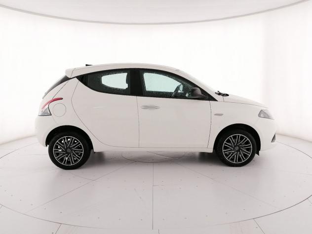 Lancia Ypsilon 1.0 firefly hybrid Gold s&s 70cv - Foto 3