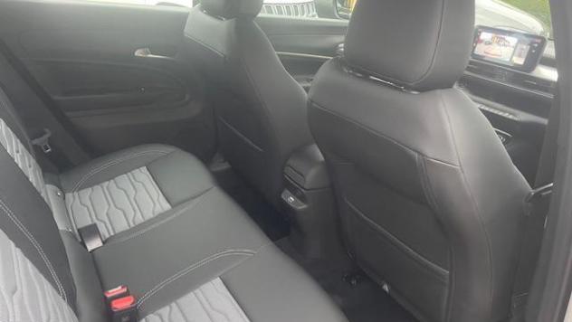 JEEP Avenger 1.2 DCT 145cv MHEV 4xe Upland rif. 23551839 - Foto 8