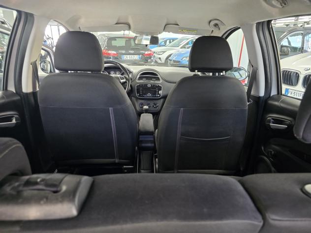 Fiat Punto Evo 1.4 gpl 77cv anno 2016 km 106000 - Foto 9