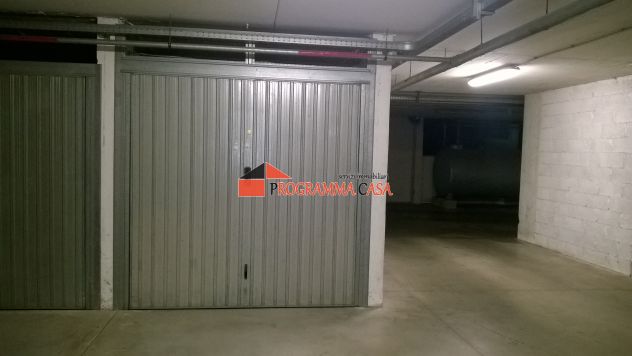 POMEZiA COLLI DI ENEA VIALE ODISSEO BOX DOPPIO 2 SERRANDE - Foto 5