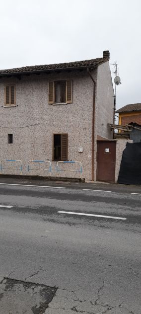 Casa indipendente su 3 lati a Cozzo (Pavia) a 38.000 euro trattabili 353.4251917