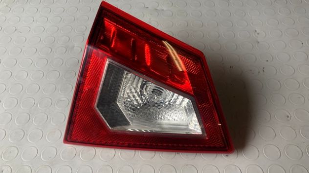 Fanale posteriore portellone SX Suzuki Vitara del 2018 - Foto 2
