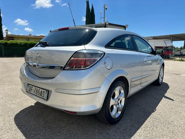 Opel Astra GTC 1.3 Diesel - Foto 3
