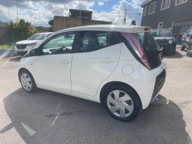 TOYOTA Aygo 1.0 VVT-i 69 CV 5 porte rif. 23444791 - Foto 6