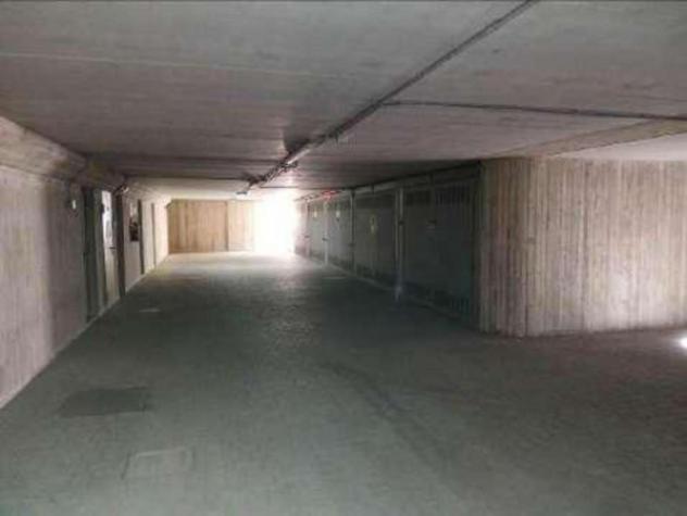 Immobile in asta di 18 m², box auto in vendita a Merone - Foto 8