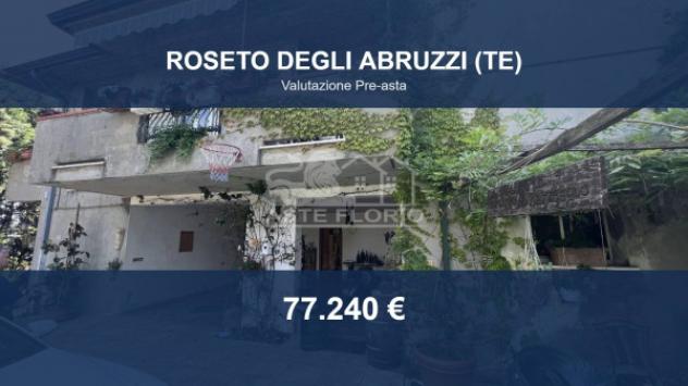 Immobile in asta di 246 m² con più di 5 locali e box auto in vendita a Roseto degli Abruzzi