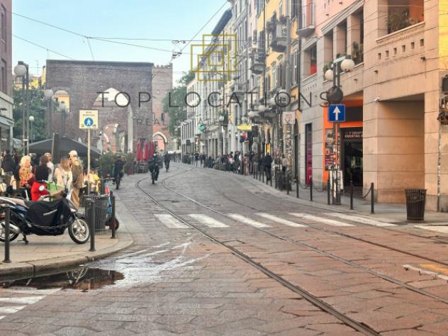 Immobile di 100 m² con 2 locali in affitto a Milano