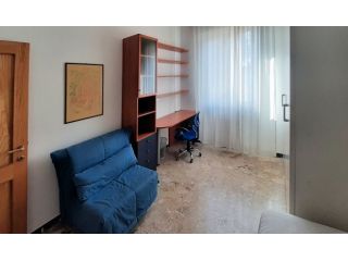 Posto letto in stanza singola per studentessa a Forlì