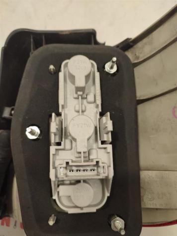 STOP FANALE POSTERIORE SINISTRO MERCEDES Classe B W245 1° Serie A1698202364 640940 (0511) - Foto 4