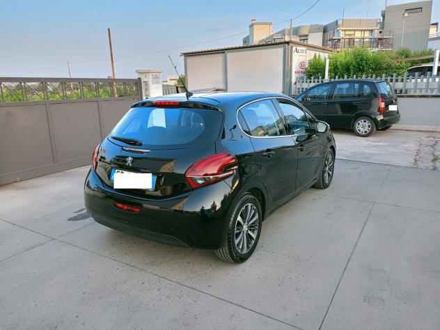 Peugeot 208 1500 HDi diesel 75cv - Foto 2