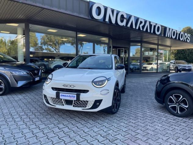 FIAT 600 1.2 Hybrid 110cv La Prima II
