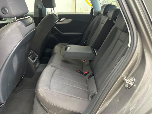 Audi A4 Avant 35 TDI/163 CV S tronic Business - Foto 10