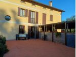 Villa di 231 m² con 5 locali e box auto doppio in vendita a Bomporto