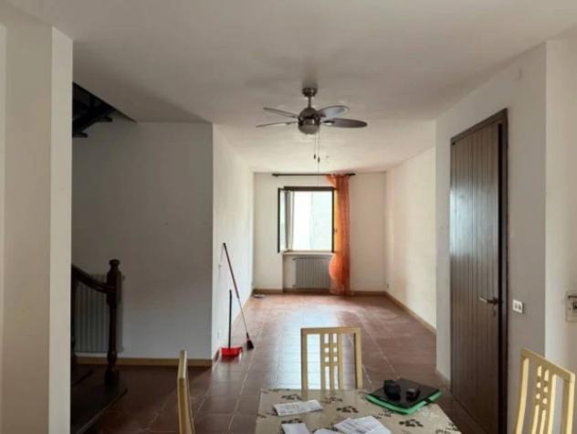 Immobile in asta di 115 m² con più di 5 locali in vendita a Caresana - Foto 3