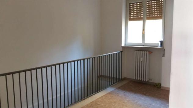 A000085 - NEGOZIO CENTRALE con MAGAZZINO - Foto 7