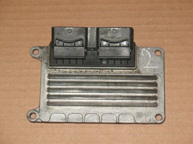 5NR.CE1 8200123939 ECU RENAULT CLIO 1.2 B 2001 IAW 5NR.CE1 8200123939