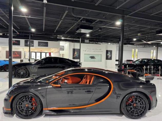 BUGATTI Chiron CHIRON PUR SPORT W16 1500HP "1 OF 60" FULL CARBON rif. 22762593 - Foto 4