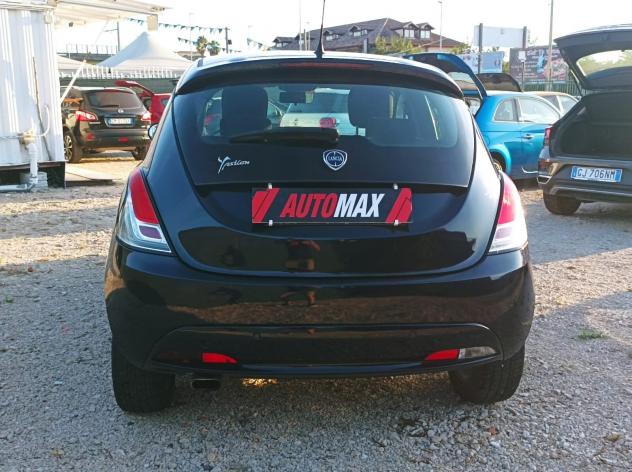 Lancia Ypsilon 1.2 69 CV 5 porte GPL Ecochic Platinum - Foto 4