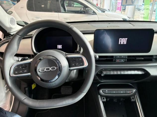 FIAT 600 Hybrid 100 CV DCT MHEV La Prima - Foto 8