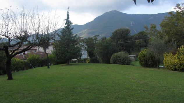 Villa di mq 350 .
Composta da due abitazioni che si vendono in blocco
Nel verde e ben esposta al sole
Poco distante dal centro - Foto 10