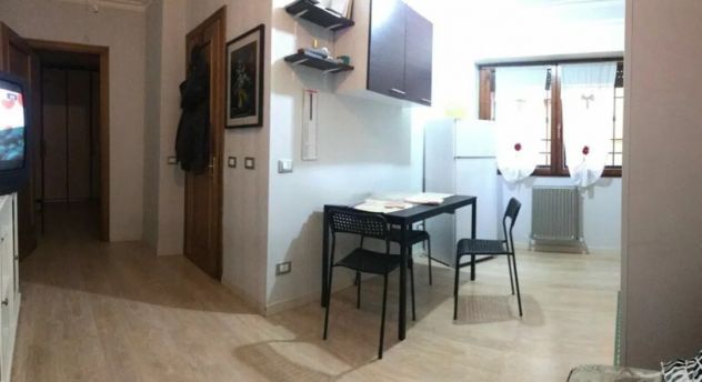 GUIDONIA BILOCALE ARREDATO-IDEALE PER COPPIA - Foto 2