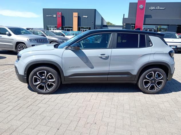 Jeep Avenger e-Hybrid 1.2 MHEV e-Hybrid Turbo Summit - Foto 8