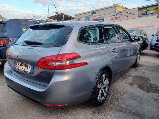 Peugeot 308 1..6 HDI 115CV ALLURE S.W. - Foto 4