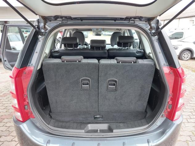 Mahindra XUV500 W8 AWD 4x4 2.2 Tdi 140cv E6B con 7 posti - Foto 6