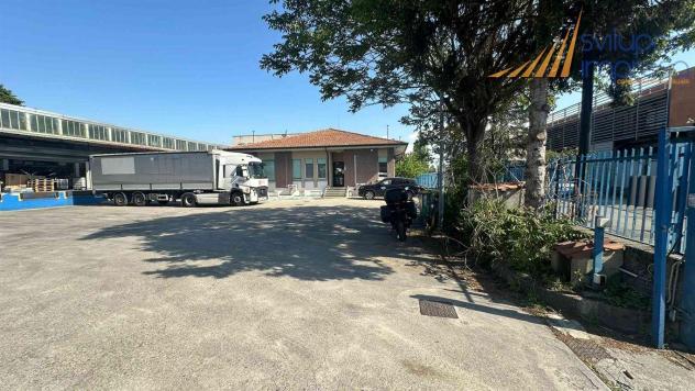 CAPANNONE CON RIBALTE IN VENDITA A SEGRATE - Foto 17