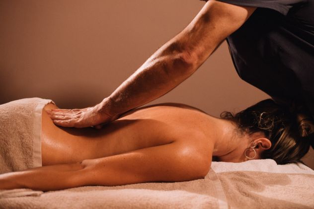 Massaggio rilassante sensuale per signore e coppie