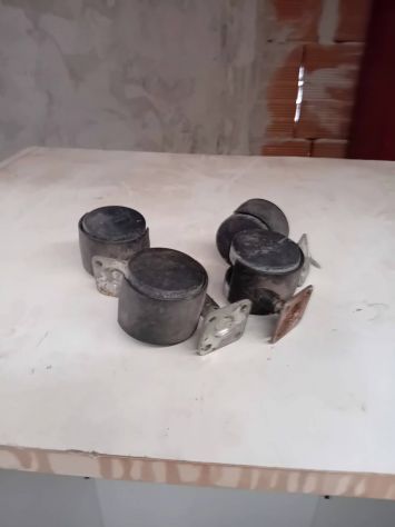 Armadietto in ferro , e 1 in truciolato senza anta - Foto 8
