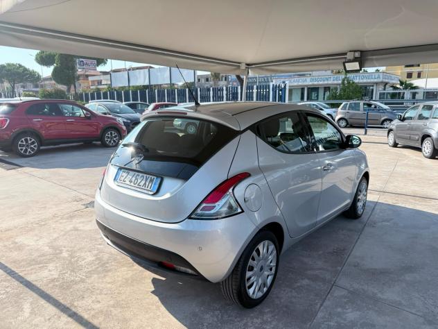 Lancia Ypsilon 1.2 69 CV 5 porte Gold - Foto 5