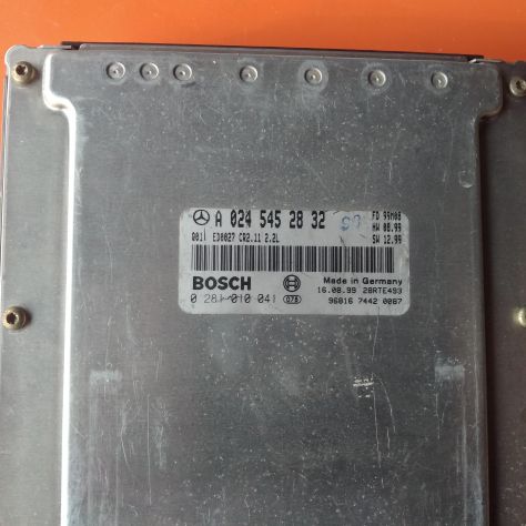 CENTRALINA MOTORE 0281010041 a0245452832 MERCEDES-BENZ CLASSE E 210k mod.99 BOS