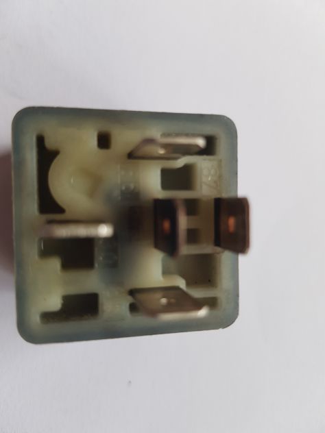 Relè bosch 24 volt 332 209 202 5 pz con dettagli in foto - Foto 4