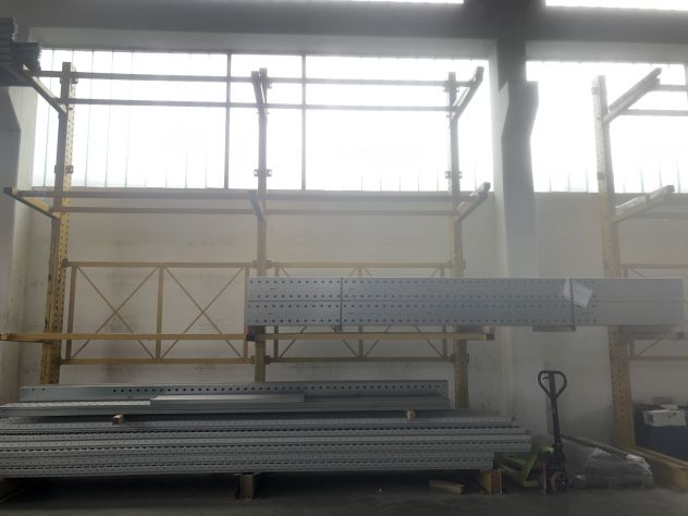 Cantilever nuovo per tubi