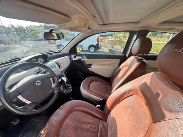 Lancia Ypsilon 1.3 MJT 90 CV Platino - Foto 5