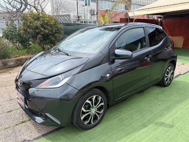 Toyota Aygo 1.0 VVT-i 69 CV 5 porte x-business - Foto 3