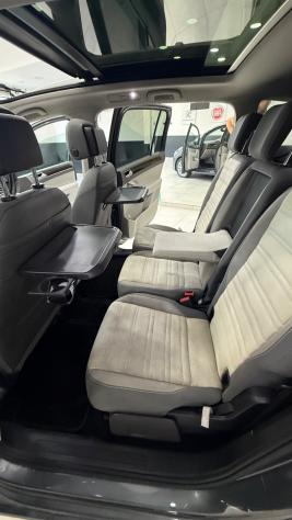 Volkswagen Touran 2.0 TDI 150 CV SCR DSG Executive BlueMotion Tech. - Foto 7
