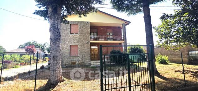 Marsciano vendesi 14 vani 345 Mq - Foto 2