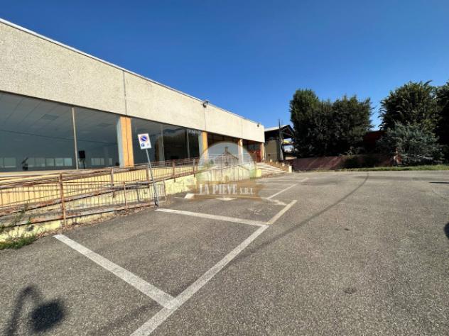 Immobile di 1600 m² con 3 locali in affitto a Tortona - Foto 2