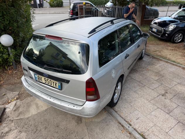 Ford Focus 1.8 TDDi cat SW Ghia - Foto 8