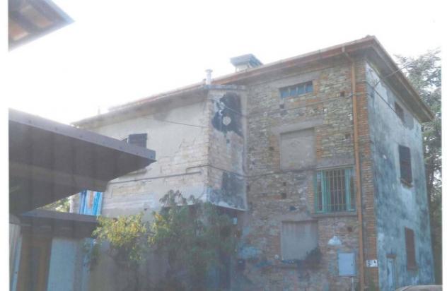 Immobile in asta di 136 m² con più di 5 locali e box auto in vendita a Castell'Arquato - Foto 8