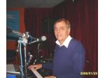 MUSICISTA DI PIANO BAR,BALLI DI GRUPPO,LISIO E KARAOKE