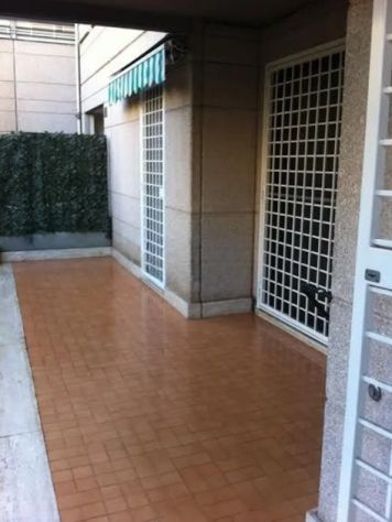 EUR TORRINO BILOCALE CON GIARDINO PRIVATO - Foto 2