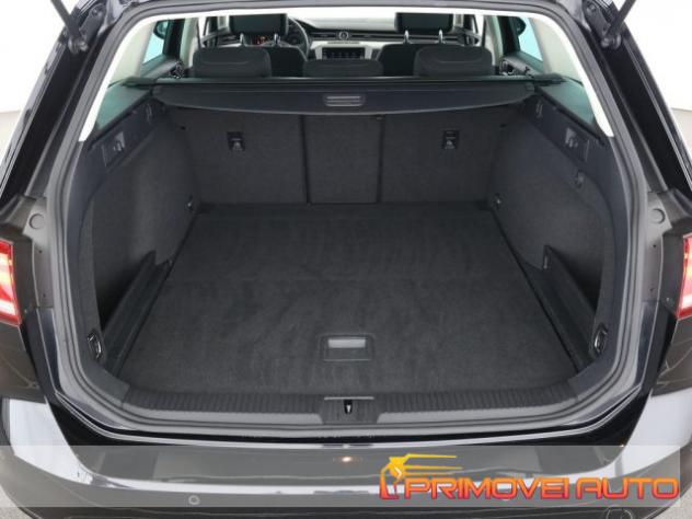 VOLKSWAGEN Passat Variant 1.5 TSI Comfortline BlueMotion Tech. rif. 20758399 - Foto 8